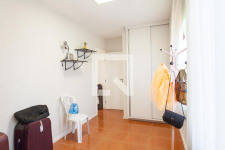 Casa à venda com 250m², 5 quartos e 2 vagas Casa à venda com 250m², 5 quartos e 2 vagasquarto 2
