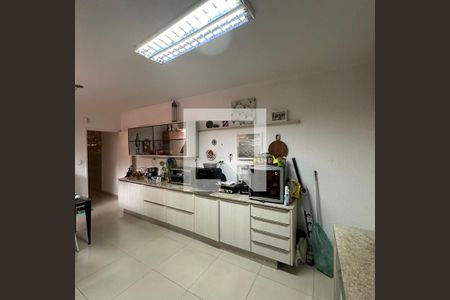 Casa à venda com 150m², 4 quartos e 2 vagasCozinha