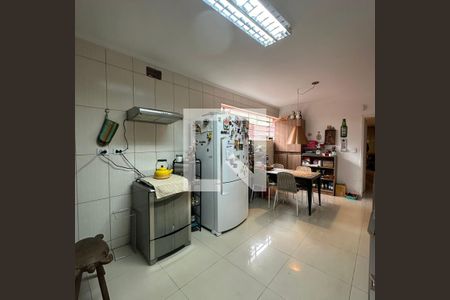 Casa à venda com 150m², 4 quartos e 2 vagasCozinha