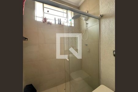 Casa à venda com 150m², 4 quartos e 2 vagasBanheiro