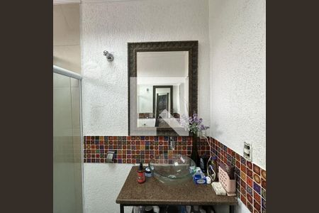 Casa à venda com 150m², 4 quartos e 2 vagasBanheiro da Suíte