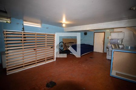 Casa à venda com 220m², 3 quartos e 4 vagas Casa à venda com 220m², 3 quartos e 4 vagasGaragem