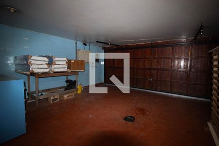 Casa à venda com 220m², 3 quartos e 4 vagas Casa à venda com 220m², 3 quartos e 4 vagasGaragem