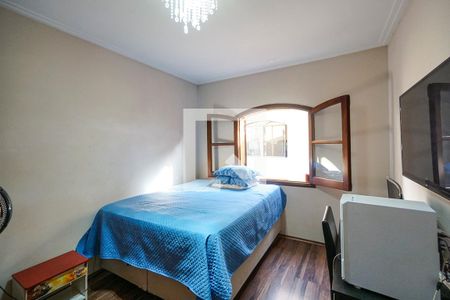 Casa à venda com 226m², 3 quartos e 2 vagas Casa à venda com 226m², 3 quartos e 2 vagasQuarto 02