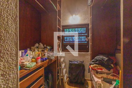 Casa de condomínio à venda com 550m², 4 quartos e 2 vagasCloset da Suíte