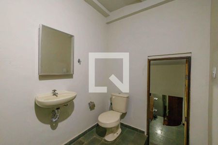 Casa de condomínio à venda com 550m², 4 quartos e 2 vagasBanheiro do Porão