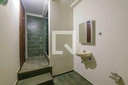 Casa de condomínio à venda com 550m², 4 quartos e 2 vagasBanheiro do Porão