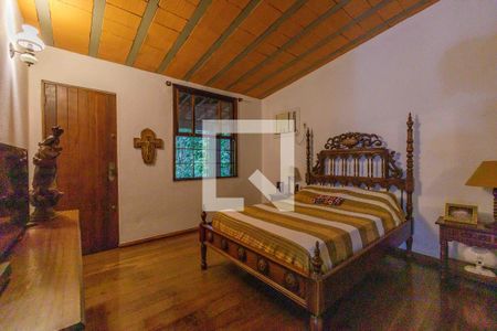 Casa de condomínio à venda com 550m², 4 quartos e 2 vagasSuíte