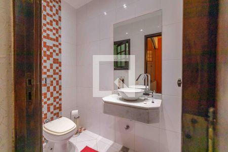 Casa de condomínio à venda com 550m², 4 quartos e 2 vagasLavabo