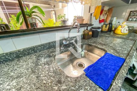 Casa à venda com 240m², 4 quartos e 2 vagasCozinha