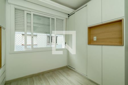 Quarto de apartamento para alugar com 1 quarto, 42m² em Passo da Areia, Porto Alegre