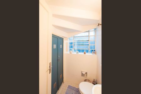 Casa à venda com 187m², 4 quartos e 2 vagas Casa à venda com 187m², 4 quartos e 2 vagasLavabo