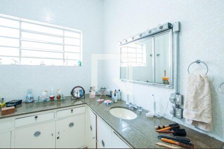 Casa à venda com 187m², 4 quartos e 2 vagas Casa à venda com 187m², 4 quartos e 2 vagasBanheiro