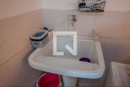 Casa à venda com 187m², 4 quartos e 2 vagas Casa à venda com 187m², 4 quartos e 2 vagasÁrea de Serviço