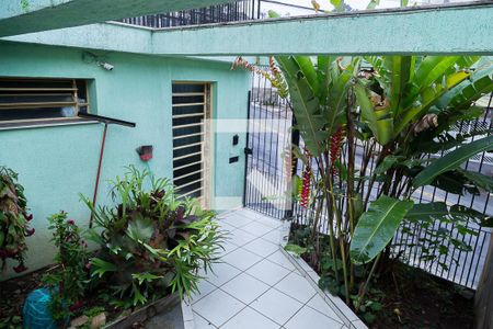 Casa para alugar com 199m², 4 quartos e 2 vagas Casa para alugar com 199m², 4 quartos e 2 vagasEntrada