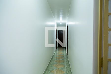 Casa para alugar com 199m², 4 quartos e 2 vagas Casa para alugar com 199m², 4 quartos e 2 vagasCorredor