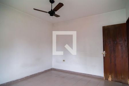 Casa para alugar com 199m², 4 quartos e 2 vagas Casa para alugar com 199m², 4 quartos e 2 vagasQuarto da Edícula