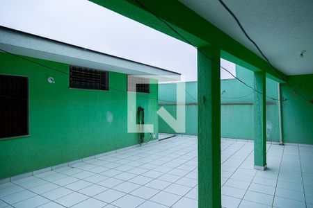 Casa para alugar com 199m², 4 quartos e 2 vagas Casa para alugar com 199m², 4 quartos e 2 vagasQuintal