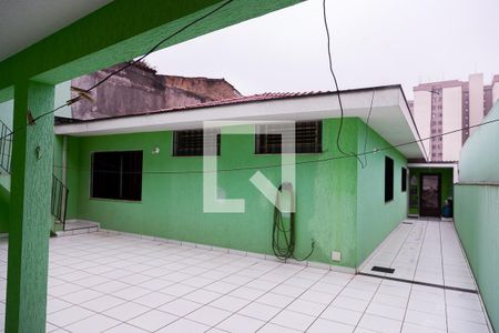 Casa para alugar com 199m², 4 quartos e 2 vagas Casa para alugar com 199m², 4 quartos e 2 vagasQuintal