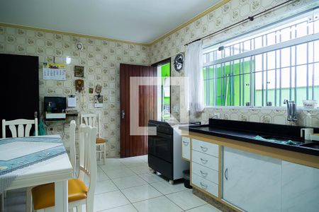 Casa para alugar com 199m², 4 quartos e 2 vagas Casa para alugar com 199m², 4 quartos e 2 vagasCozinha