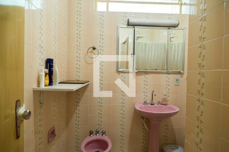 Casa para alugar com 199m², 4 quartos e 2 vagas Casa para alugar com 199m², 4 quartos e 2 vagasBanheiro da Suíte