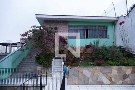 Casa para alugar com 199m², 4 quartos e 2 vagas Casa para alugar com 199m², 4 quartos e 2 vagasVaranda