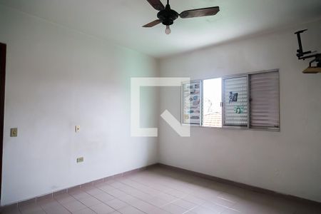 Casa para alugar com 199m², 4 quartos e 2 vagas Casa para alugar com 199m², 4 quartos e 2 vagasQuarto da Edícula