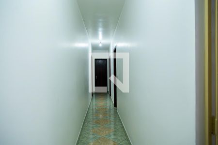 Casa para alugar com 199m², 4 quartos e 2 vagas Casa para alugar com 199m², 4 quartos e 2 vagasCorredor