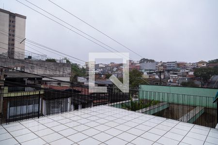 Casa para alugar com 199m², 4 quartos e 2 vagas Casa para alugar com 199m², 4 quartos e 2 vagasVaranda