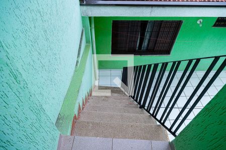 Casa para alugar com 199m², 4 quartos e 2 vagas Casa para alugar com 199m², 4 quartos e 2 vagasCozinha da Edícula - Escada