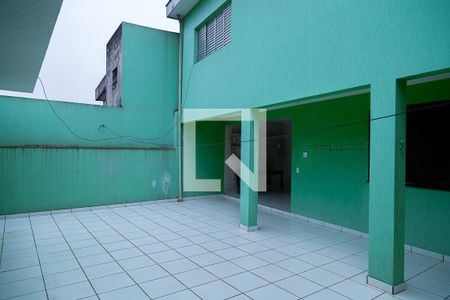 Casa para alugar com 199m², 4 quartos e 2 vagas Casa para alugar com 199m², 4 quartos e 2 vagasQuintal