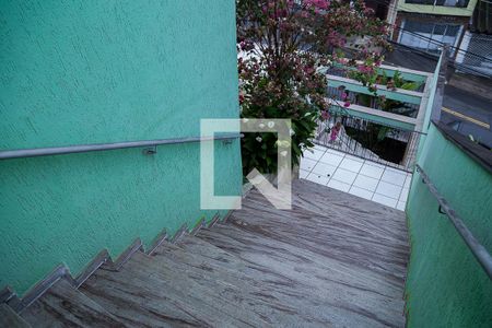 Casa para alugar com 199m², 4 quartos e 2 vagas Casa para alugar com 199m², 4 quartos e 2 vagasHall de Entrada - Escada