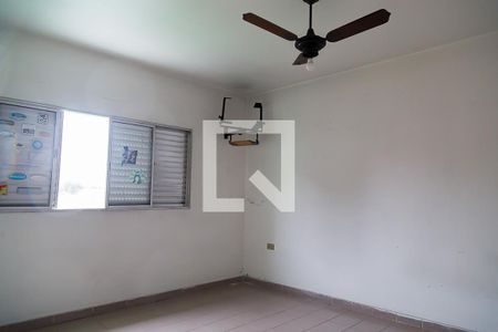 Casa para alugar com 199m², 4 quartos e 2 vagas Casa para alugar com 199m², 4 quartos e 2 vagasQuarto da Edícula