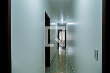 Casa para alugar com 199m², 4 quartos e 2 vagas Casa para alugar com 199m², 4 quartos e 2 vagasCorredor