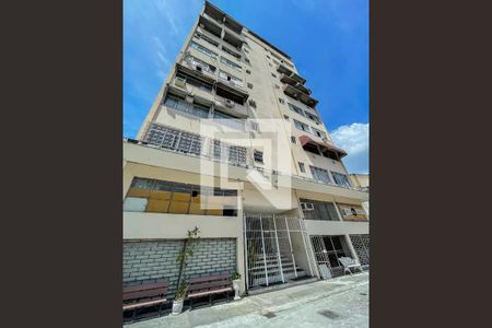 Apartamento à venda com 67m², 2 quartos e 1 vaga Apartamento à venda com 67m², 2 quartos e 1 vagaFachada