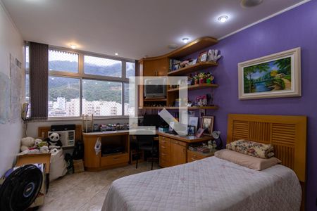 Apartamento à venda com 135m², 3 quartos e 1 vagaQuarto 2