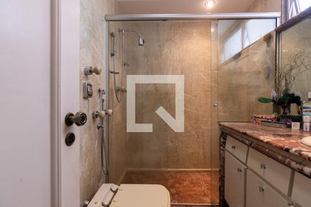 Apartamento à venda com 135m², 3 quartos e 1 vagaBanheiro Suíte