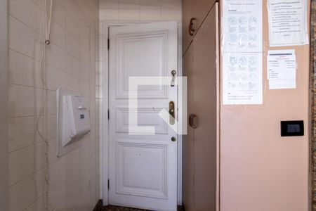 Apartamento à venda com 135m², 3 quartos e 1 vagaÁrea de Serviço