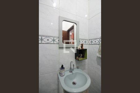 Casa à venda com 215m², 3 quartos e 2 vagasLavabo