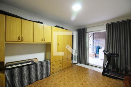 Casa à venda com 215m², 3 quartos e 2 vagasQuarto 2 - Suíte