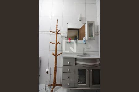 Casa à venda com 215m², 3 quartos e 2 vagasQuarto 2 - Suíte Banheiro