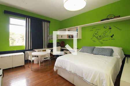 Apartamento à venda com 235m², 4 quartos e 1 vagaSuíte 2