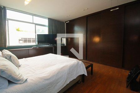 Apartamento à venda com 235m², 4 quartos e 1 vagaSuíte 1