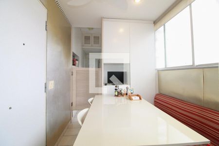 Apartamento à venda com 235m², 4 quartos e 1 vagaCopa