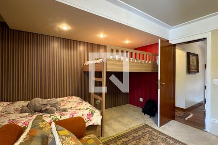 Casa de condomínio à venda com 600m², 5 quartos e 7 vagasQuarto 2