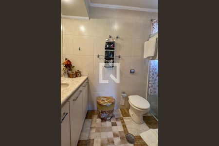 Casa de condomínio à venda com 600m², 5 quartos e 7 vagasBanheiro da Suíte 1