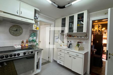 Casa de condomínio à venda com 600m², 5 quartos e 7 vagasCozinha