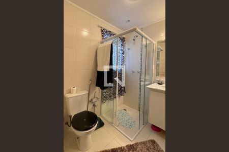 Casa de condomínio à venda com 600m², 5 quartos e 7 vagasBanheiro da Suíte 3