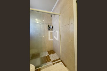 Casa de condomínio à venda com 600m², 5 quartos e 7 vagasBanheiro da Suíte 1