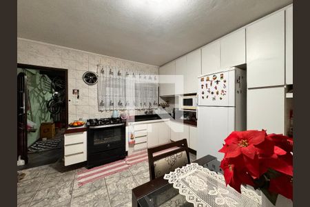 Casa à venda com 150m², 3 quartos e 2 vagas Casa à venda com 150m², 3 quartos e 2 vagasCozinha